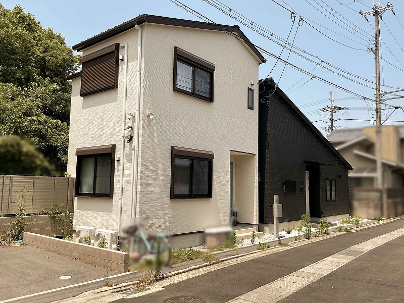 木津川市木津清水　店舗付き戸建
